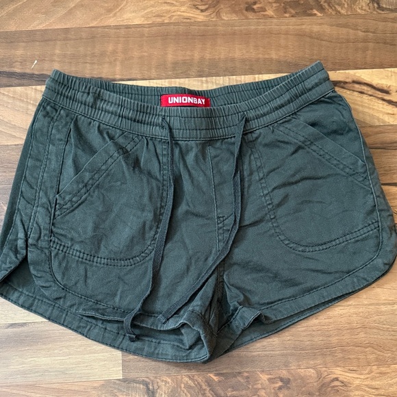 UNIONBAY Women's Dark Green Athletic Shorts - Picture 1 of 2